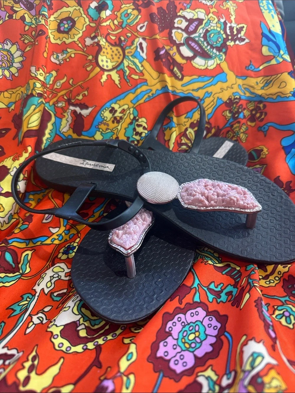 Ipanema Black Sandals with Pink Accents